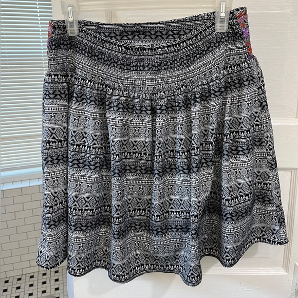 tribal aztec print flowy  printed skirt blue rain size 1 - Picture 5 of 7